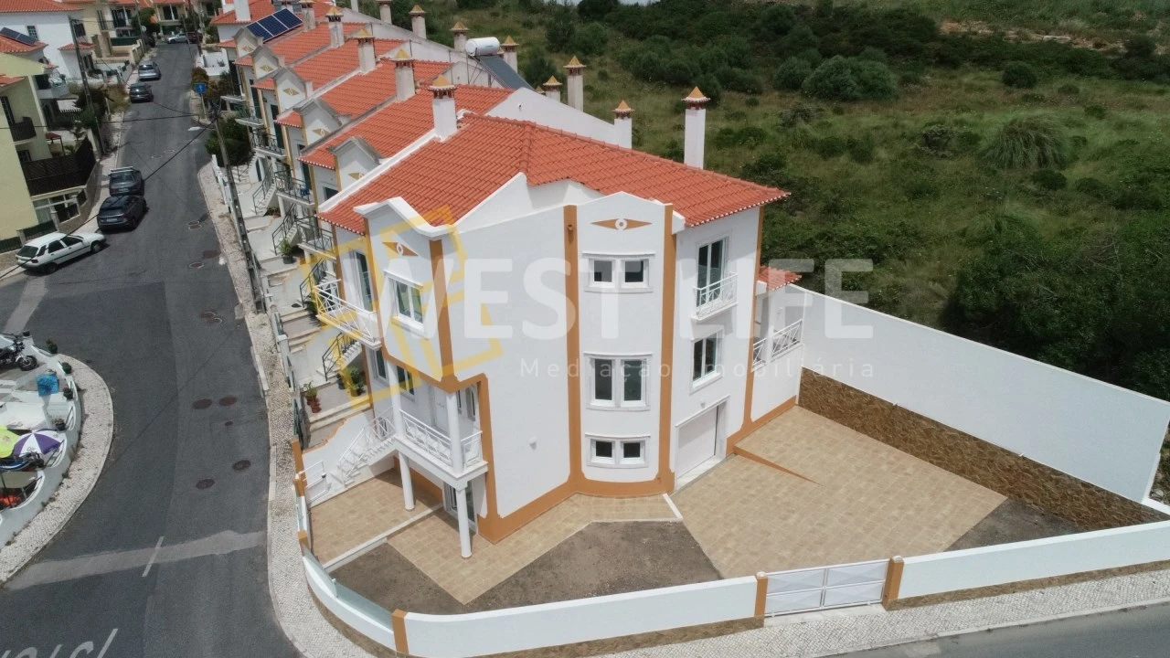 Moradia T3 para Venda em Ericeira Foto 2