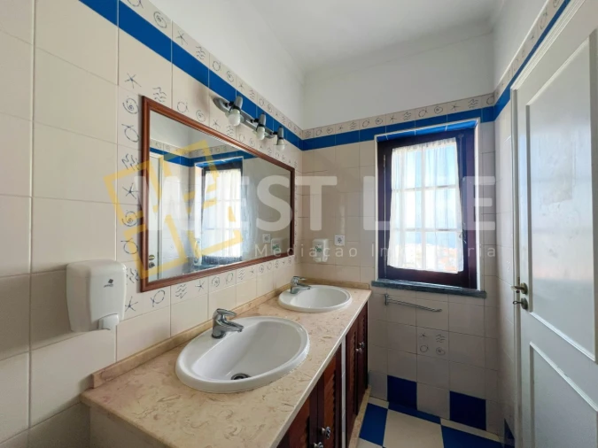 Moradia T4 para Venda em Ericeira Foto 8