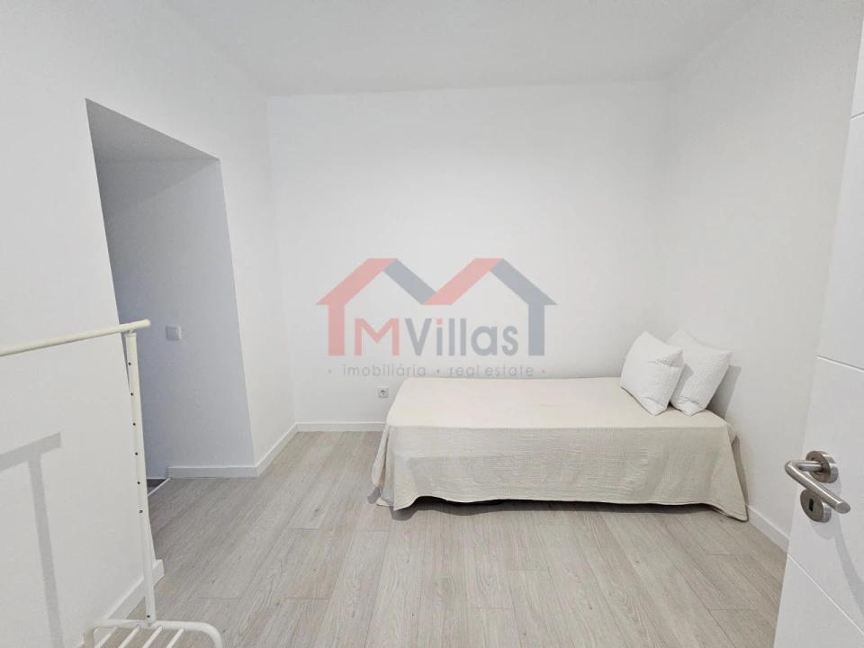 Moradia T2 para Venda em Loule (São Clemente) Foto 18