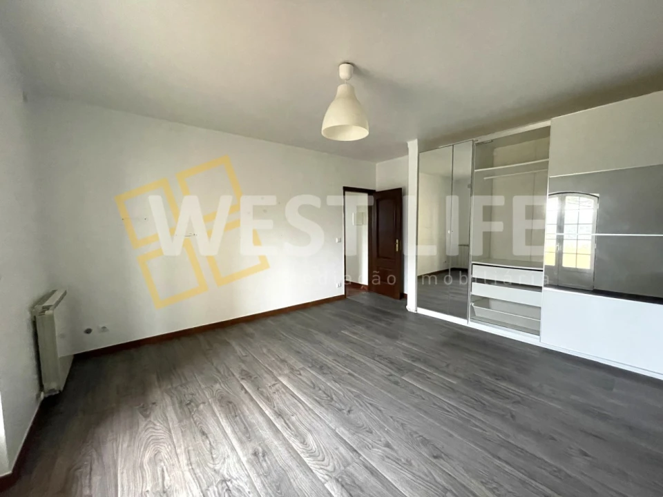 Moradia T4 para Venda em Ramalhal Foto 10