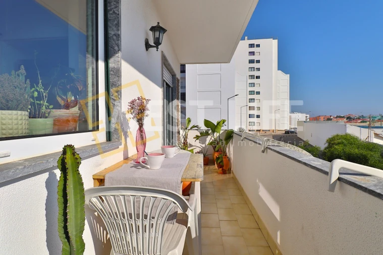 Apartamento T2 para Venda em Silveira Foto 16