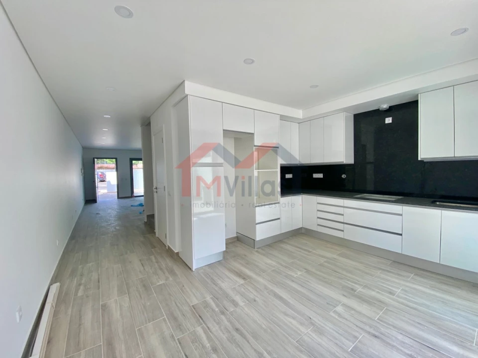 Moradia T3 para Venda em Tavira (Santa Maria e Santiago) Foto 4