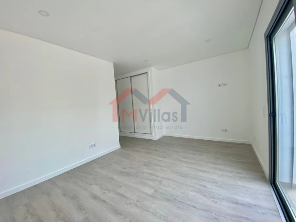 Moradia T3 para Venda em Tavira (Santa Maria e Santiago) Foto 7