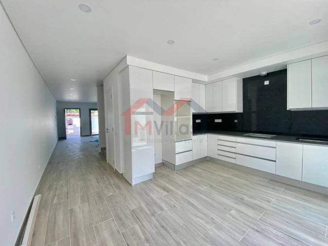 Moradia T3 para Venda em Tavira (Santa Maria e Santiago) Foto 4