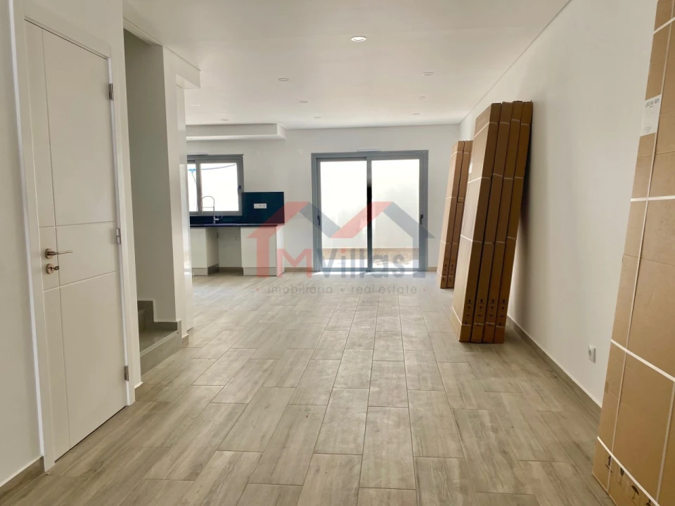 Moradia T5 para Venda em Tavira (Santa Maria e Santiago) Foto 4