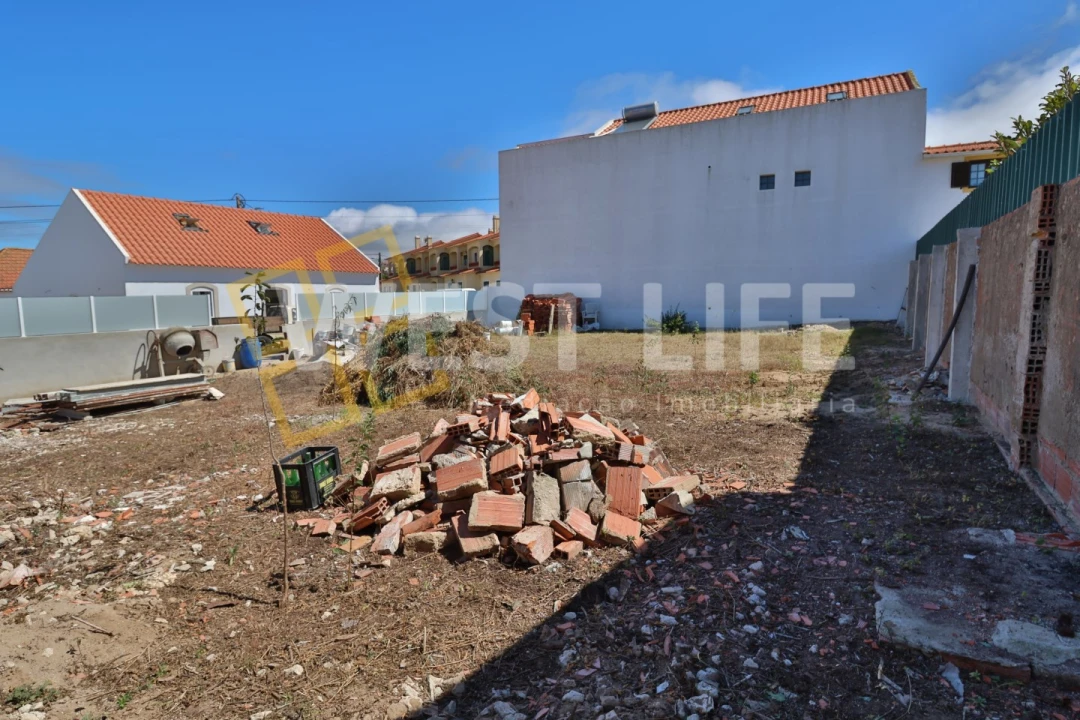 Moradia T4 para Venda em A dos Cunhados e Maceira Foto 9