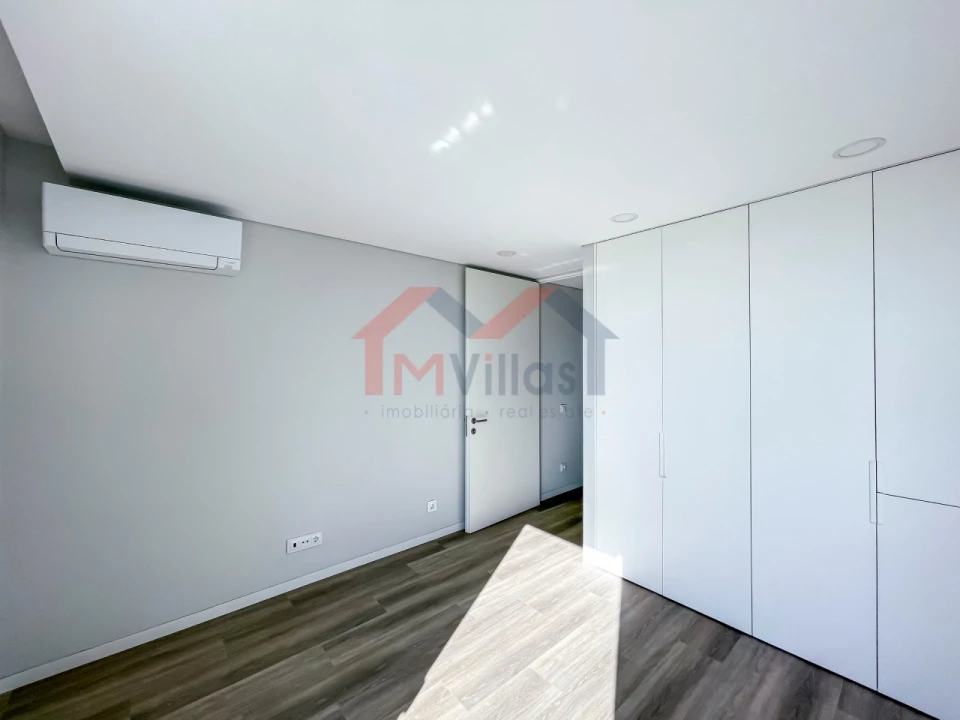 Apartamento T2 para Venda em Almancil Foto 7