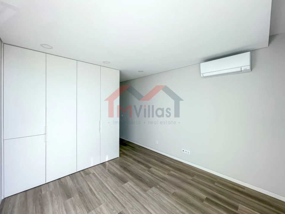 Apartamento T2 para Venda em Almancil Foto 12