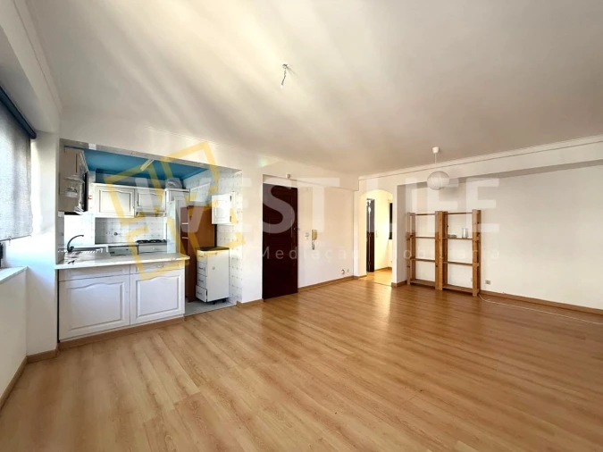 Apartamento T3 para Venda em Ericeira Foto 1