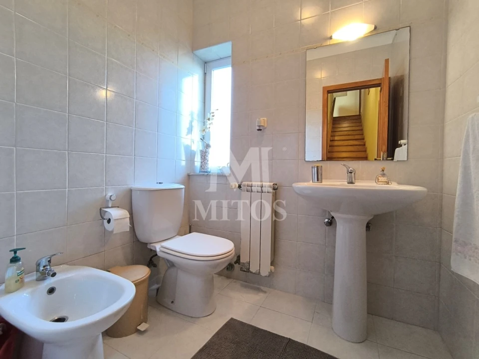 Moradia T3 para Venda em Lanhelas Foto 13