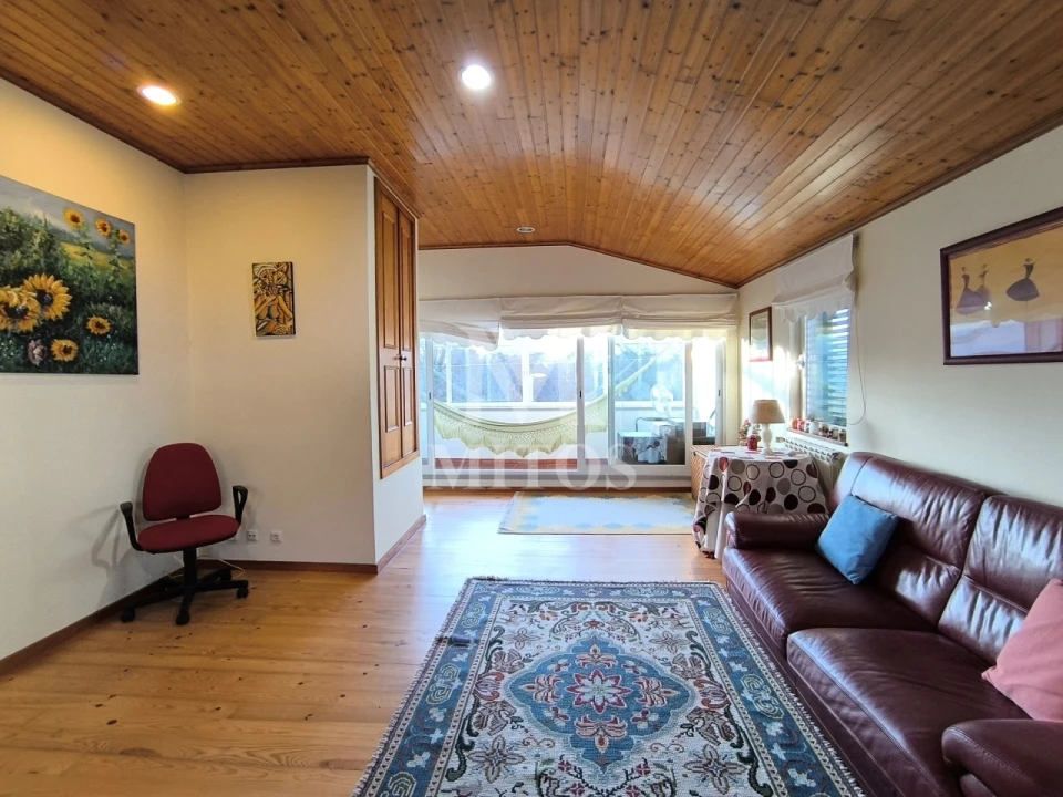 Moradia T3 para Venda em Lanhelas Foto 10