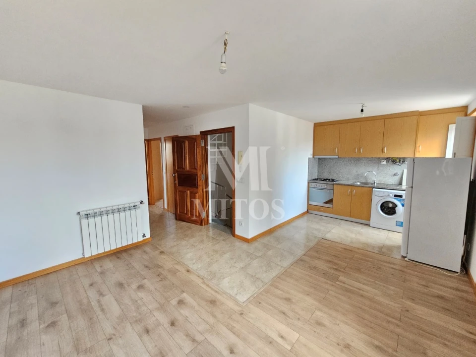 Apartamento T2 para Arrendamento em Santa Maria Maior e Monserrate e Meadela Foto 1