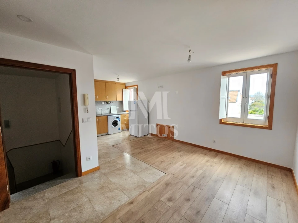 Apartamento T2 para Arrendamento em Santa Maria Maior e Monserrate e Meadela Foto 3