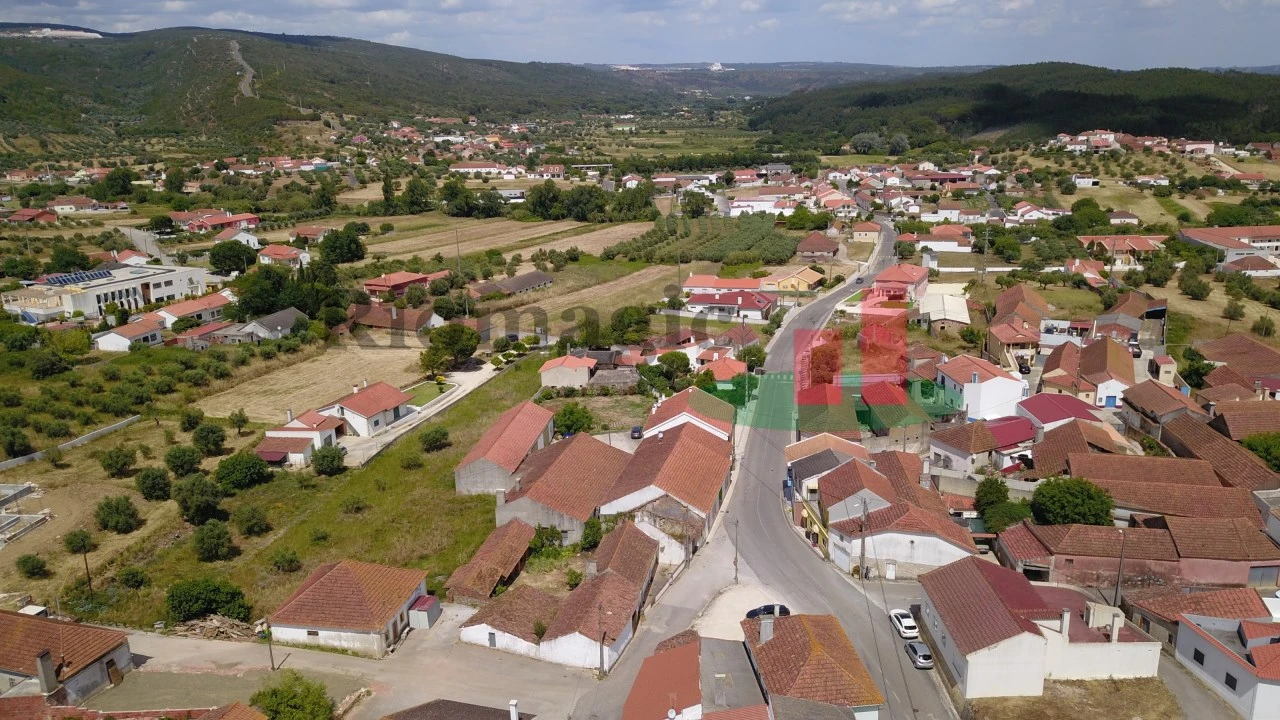 Moradia T3 para Venda em Alcobertas Foto 56