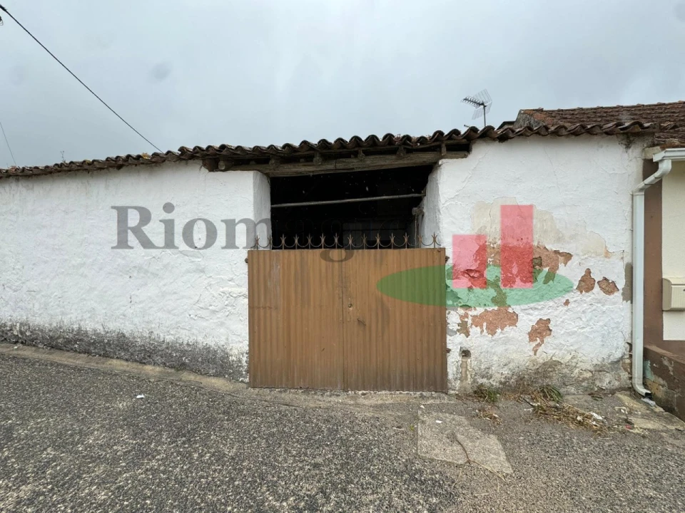 Moradia T3 para Venda em Alcobertas Foto 9