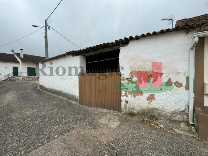 Moradia T3 para Venda em Alcobertas Foto 10