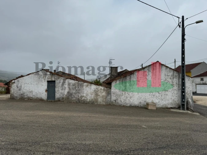 Moradia T3 para Venda em Alcobertas Foto 11