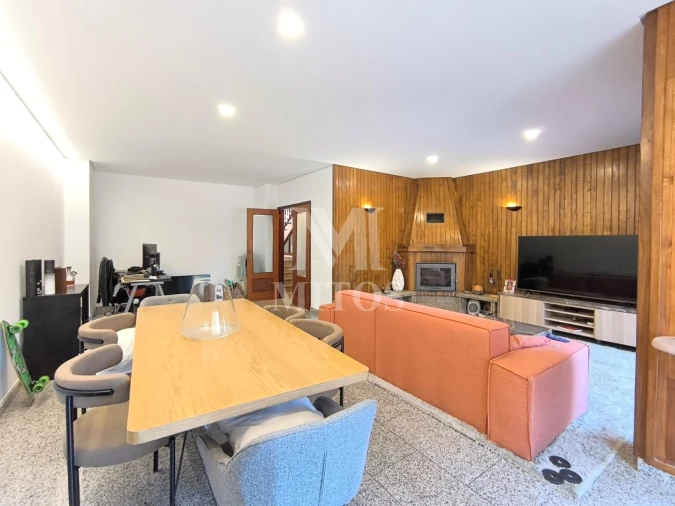 Moradia T4 para Venda em Santa Maria Maior e Monserrate e Meadela Foto 2