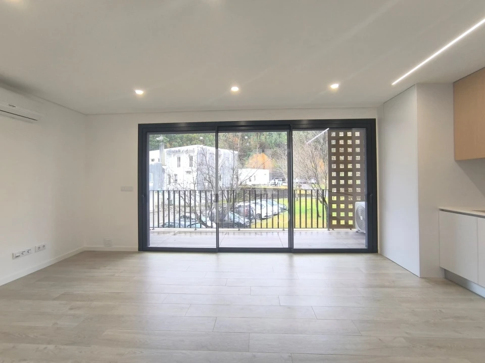 Apartamento T2 para Venda em Darque Foto 5