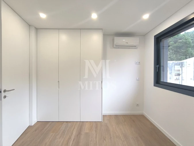 Apartamento T2 para Venda em Darque Foto 9