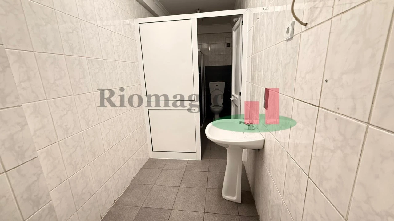 Armazém para Venda em Rio Maior Foto 15