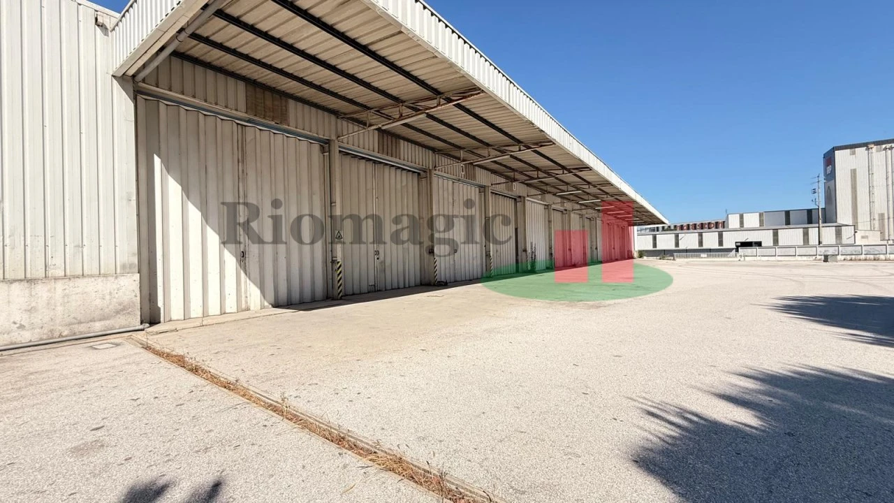 Armazém para Venda em Rio Maior Foto 48