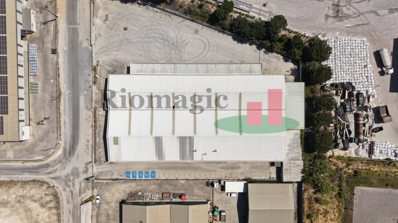 Armazém para Venda em Rio Maior Foto 73