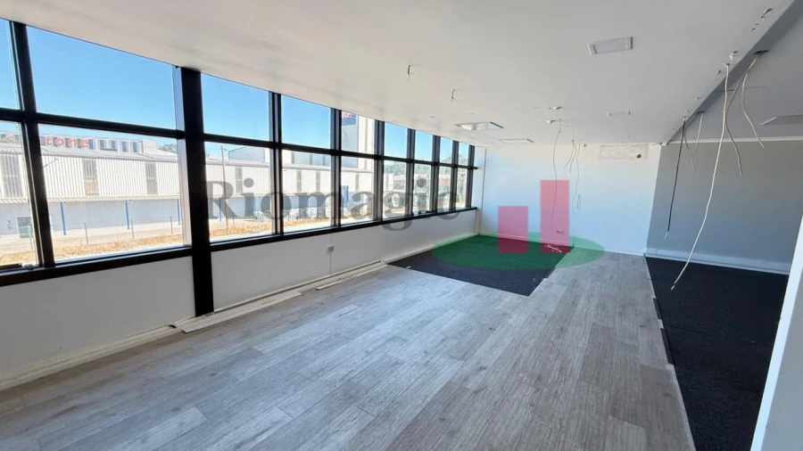 Armazém para Venda em Rio Maior Foto 28