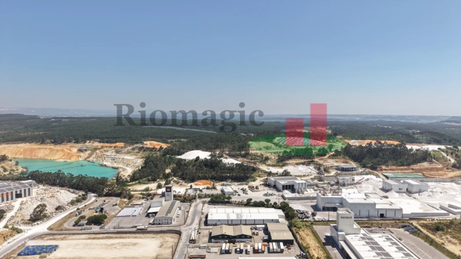 Armazém para Venda em Rio Maior Foto 72