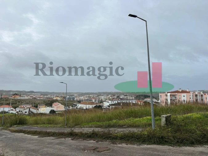 Terreno para Venda em Lourinhã e Atalaia Foto 2