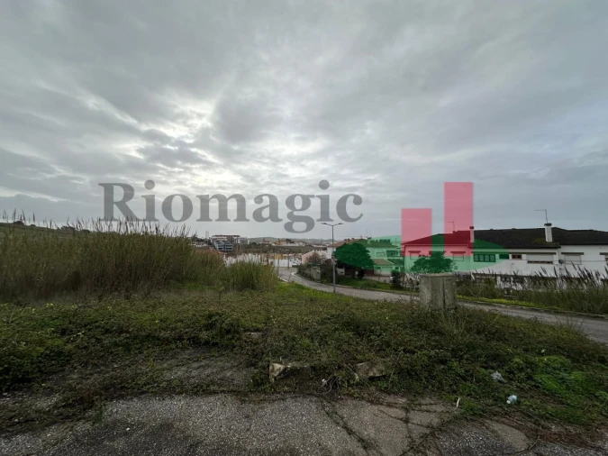 Terreno para Venda em Lourinhã e Atalaia Foto 4