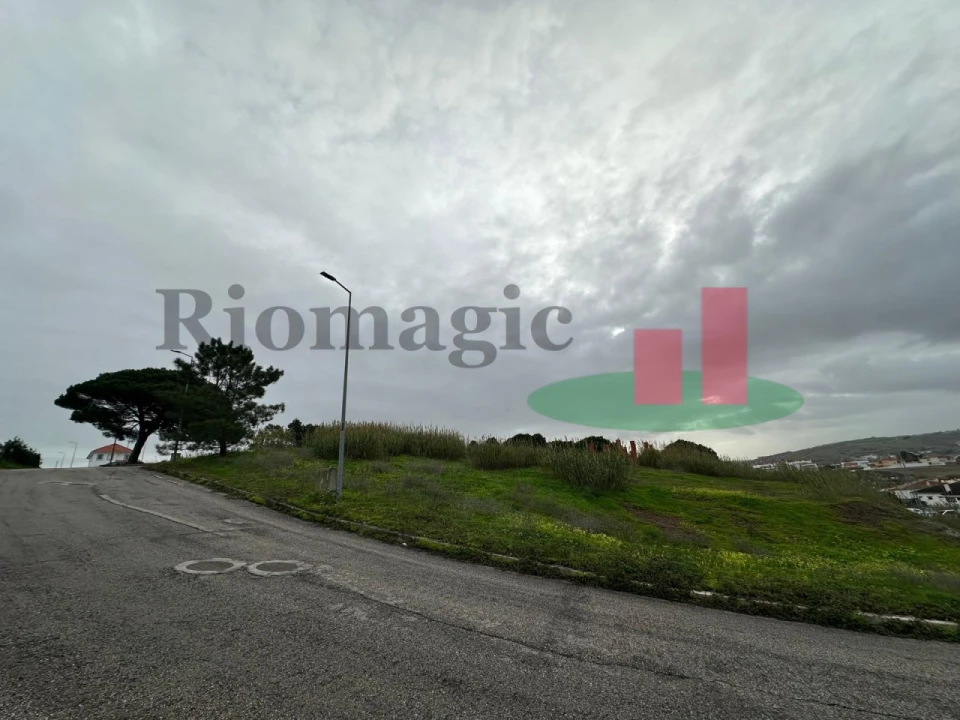 Terreno para Venda em Lourinhã e Atalaia Foto 5