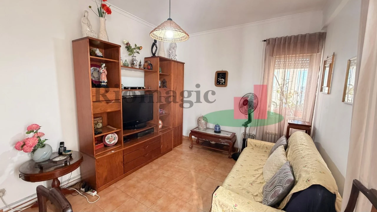 Apartamento T2 para Venda em Rio Maior Foto 3