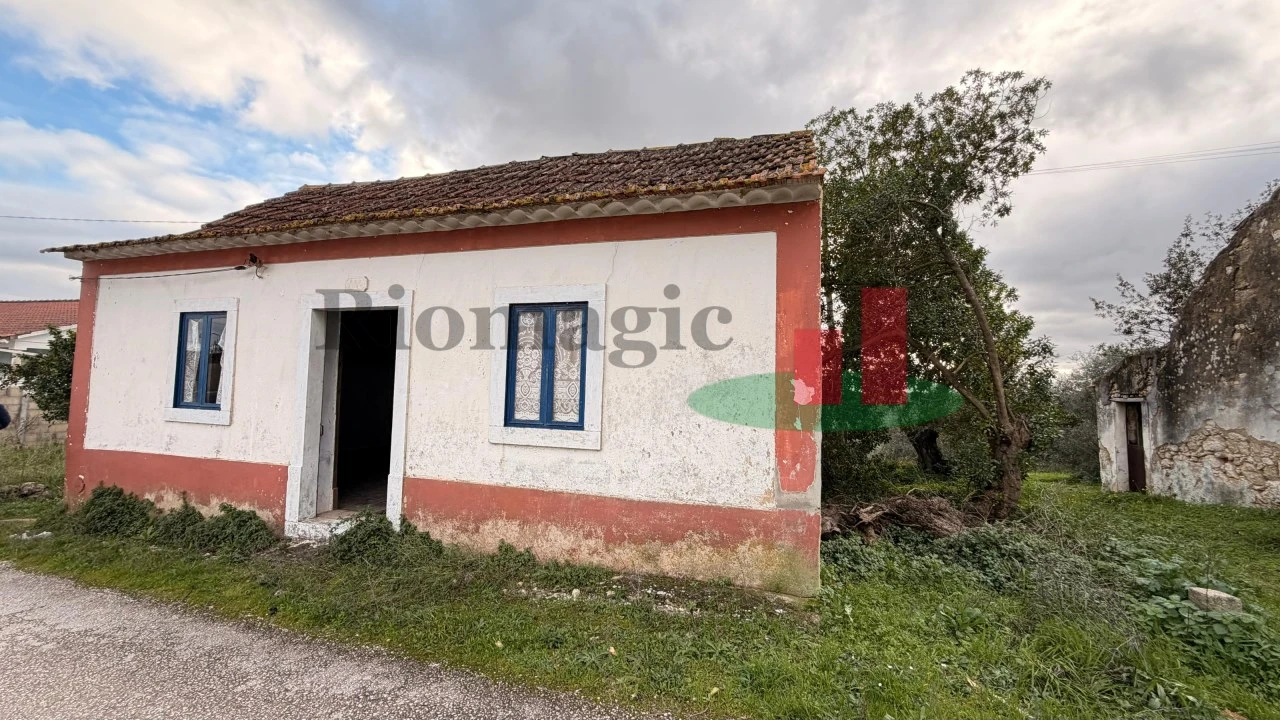 Moradia T1 para Venda em Achete, Azoia de Baixo e Póvoa de Santarém Foto 4