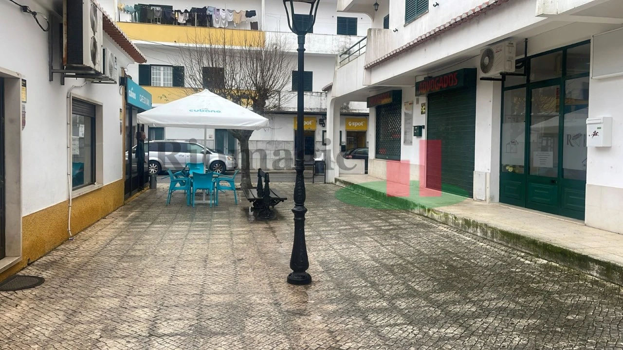 Loja para Venda em Salvaterra de Magos e Foros de Salvaterra Foto 14