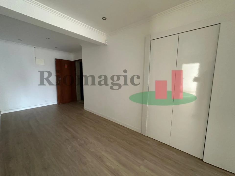 Apartamento T3 para Venda em Ramada e Caneças Foto 19