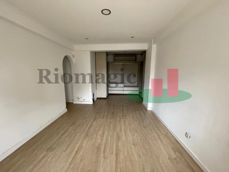 Apartamento T3 para Venda em Ramada e Caneças Foto 11