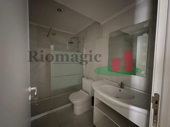 Apartamento T3 para Venda em Ramada e Caneças Foto 17