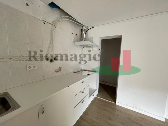 Apartamento T3 para Venda em Ramada e Caneças Foto 14