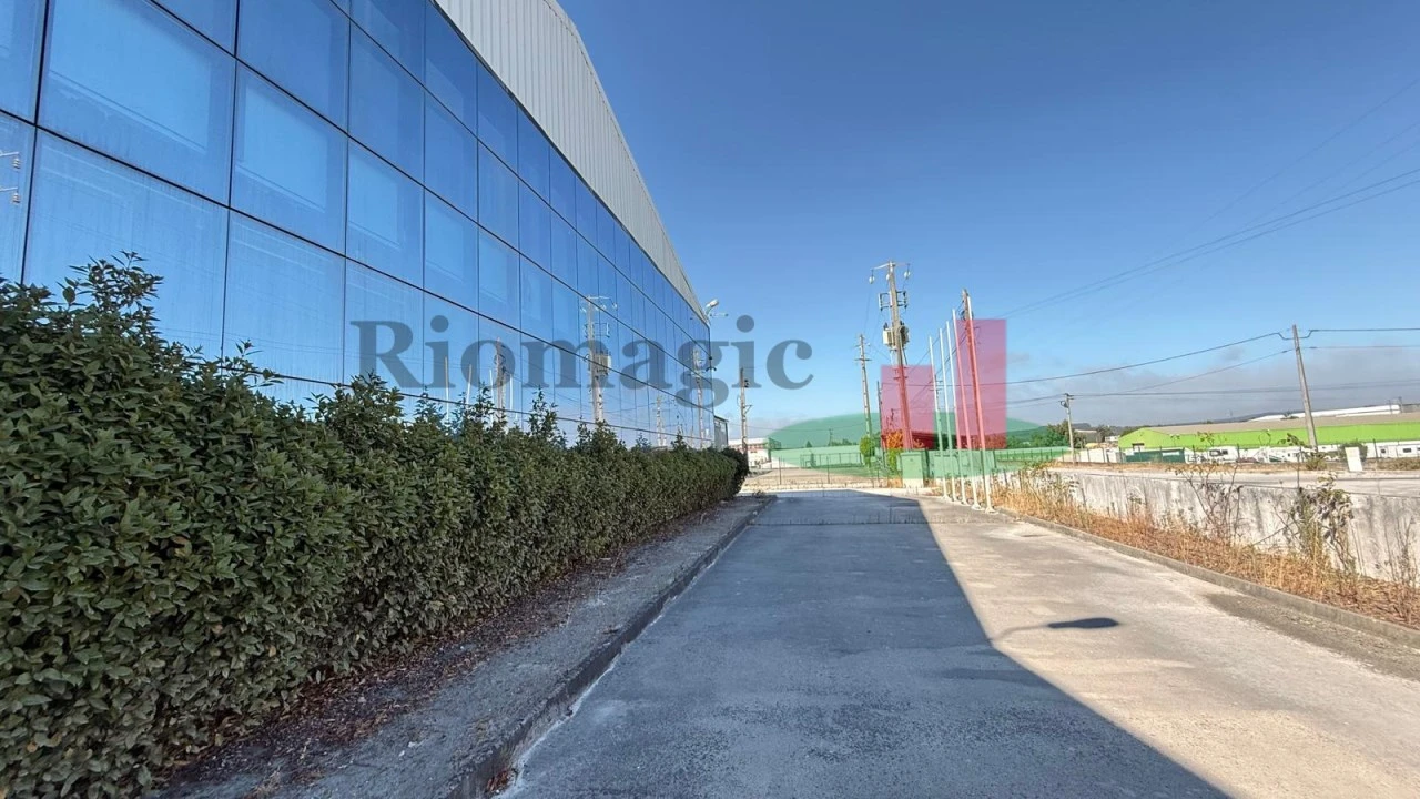 Armazém para Arrendamento em Rio Maior Foto 4