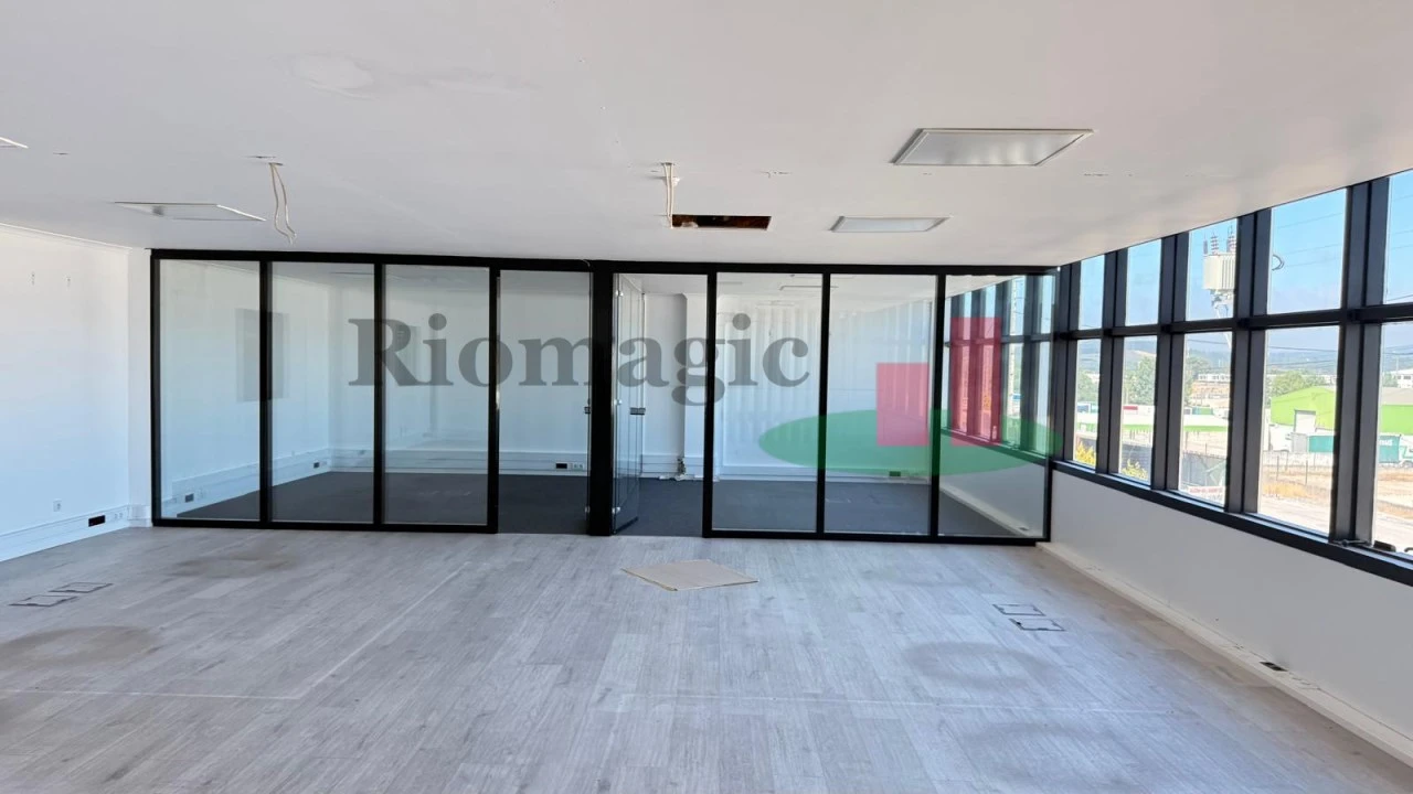 Armazém para Arrendamento em Rio Maior Foto 33