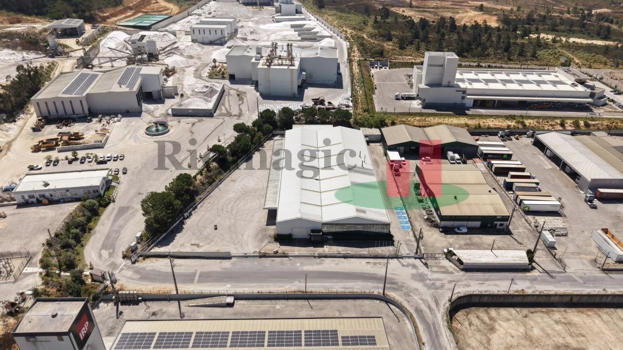 Armazém para Arrendamento em Rio Maior Foto 57