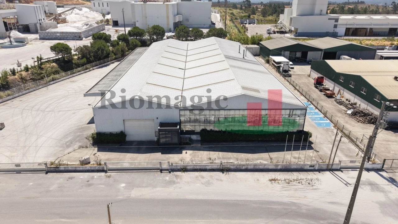 Armazém para Arrendamento em Rio Maior Foto 75