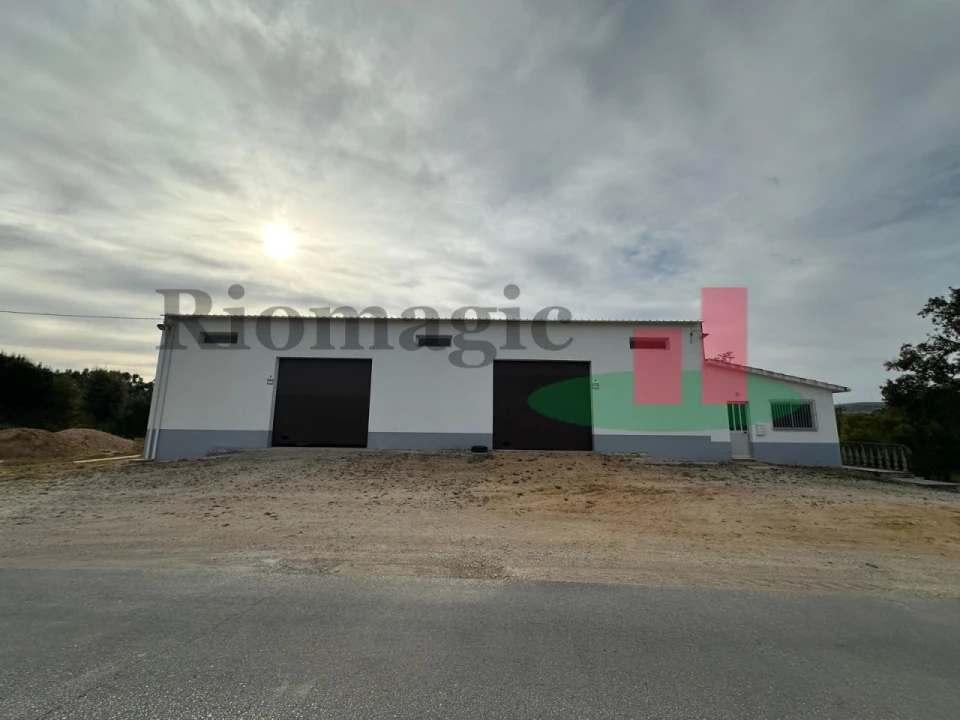 Armazém para Arrendamento em São Sebastião Foto 14