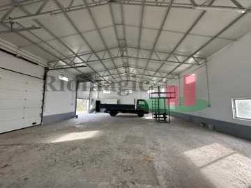 Armazém para Arrendamento em São Sebastião