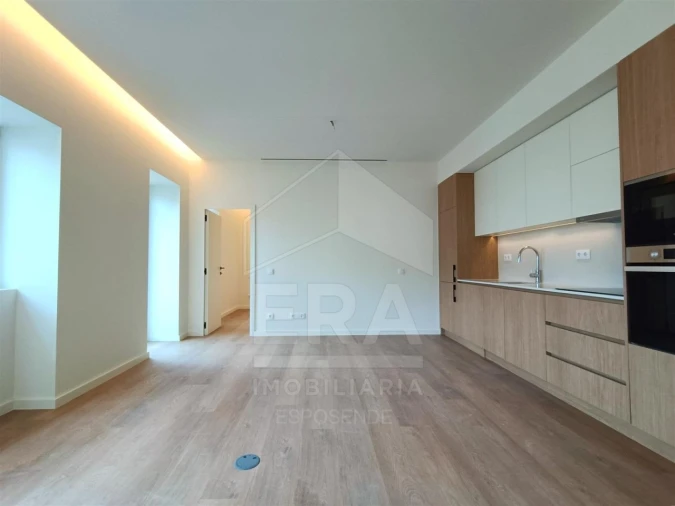 Apartamento T2 para Venda em Santa Maria Maior e Monserrate e Meadela Foto 2