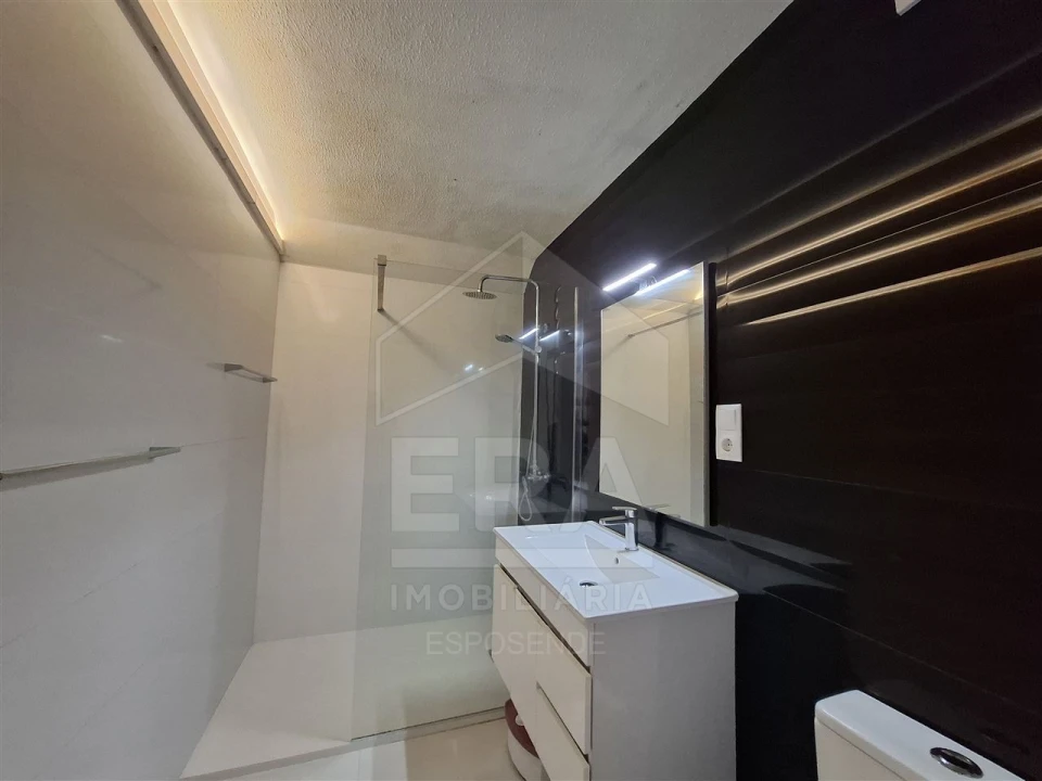 Apartamento T2 para Venda em Caminha (Matriz) e Vilarelho Foto 15