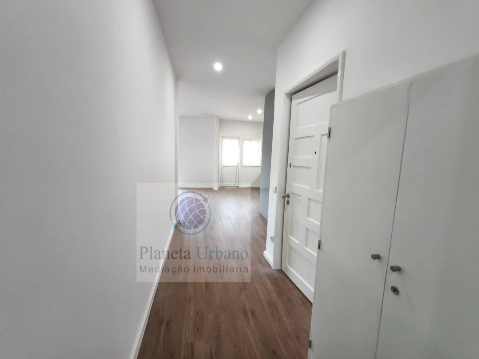 Apartamento T3 para Venda em Cidade da Maia Foto 2