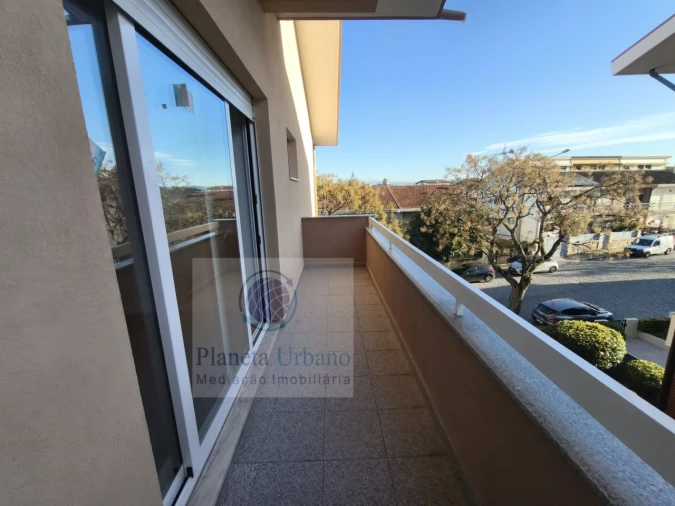 Apartamento T3 para Venda em Cidade da Maia Foto 3