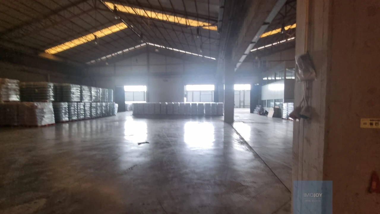 Armazém para Arrendamento em Sado Foto 6